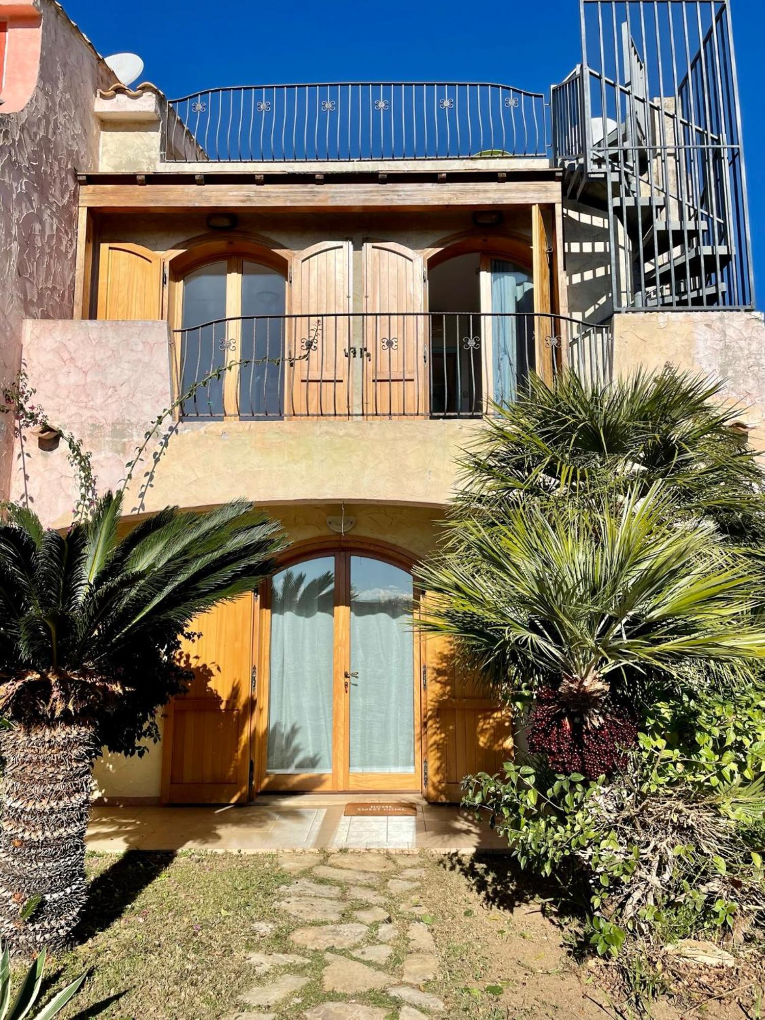 Casa Delle Farfalle Chia Dış mekan fotoğraf